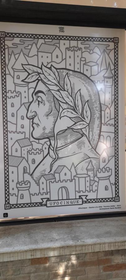 Corte Cavour. Una mansarda nel cuore della città Ravenna Exterior foto
